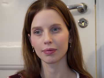 girl
        ellaa91 cam image #339411