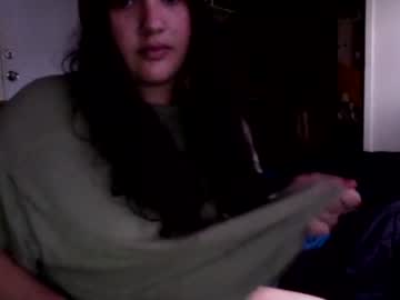 girl
        guccimycucci cam image #1113372