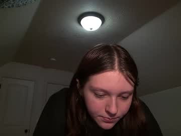 girl
        astridbaker69 cam image #3362545