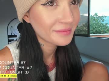 girl
        lonelly_lolly98 cam image #2857780