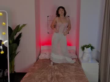 girl
        cherry_lea_ cam image #2560738