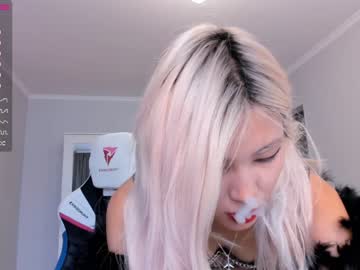 girl
        cho_nando cam image #567920