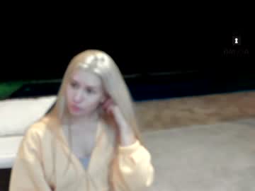 girl
        meggieshy cam image #474367