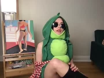 girl
        littlesugarpea cam image #2686178