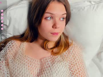 girl
        lesi_weis cam image #3207038