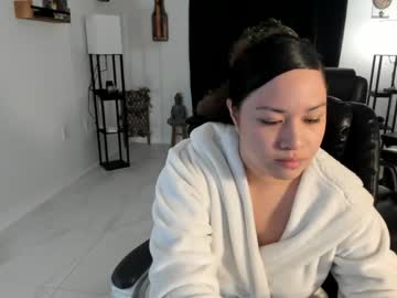girl
        layzebunny cam image #2463135