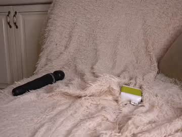 girl
        princessasiana cam image #1104108