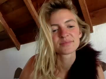 girl Milf & Teen Sex Cam Girls with maidenmothercrone