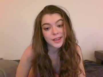 girl
        rosegold18 cam image #345849