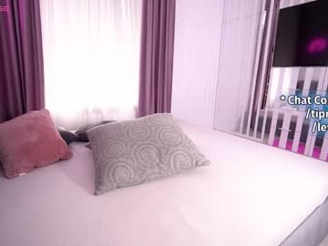 girl
        realmaria cam image #2919142