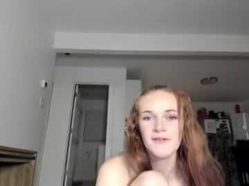girl
        gabbyrainy cam image #3446686