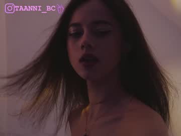 girl
        taanni_bc cam image #2975109