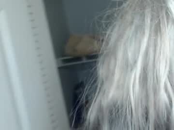 girl
        headmaster_ cam image #1627273