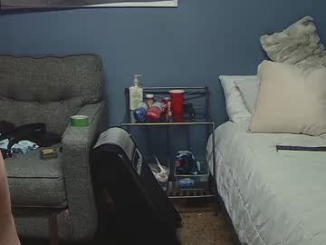 couple Milf & Teen Sex Cam Girls with slave_in_quarantine