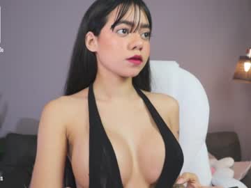 girl
        hanna_costtello cam image #3049073