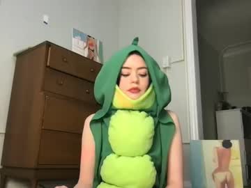 girl
        littlesugarpea cam image #2995272