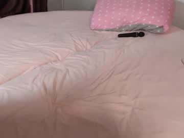 girl
        _mito_69 cam image #207161