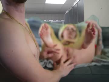 couple
        rariharlow cam image #1099229