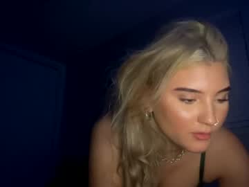 girl Milf & Teen Sex Cam Girls with srltdl123