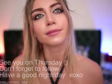 girl
        shy_jane cam image #2913172