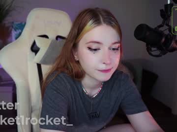 girl
        pocketrocket_ cam image #2664747