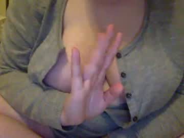 girl Milf & Teen Sex Cam Girls with prettytitties0201