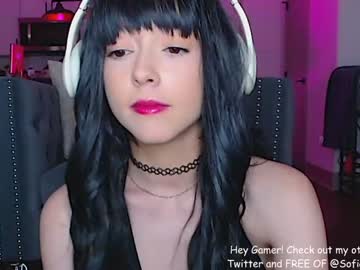 girl
        sofiaswetdreams cam image #1751559