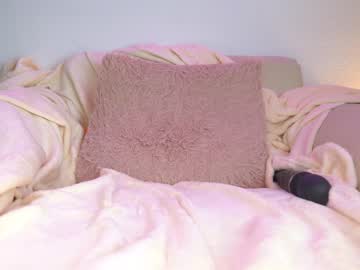 girl
        sapphirealice cam image #2711494