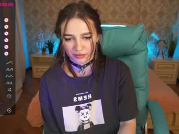 girl
        tipssiwave cam image #1937913