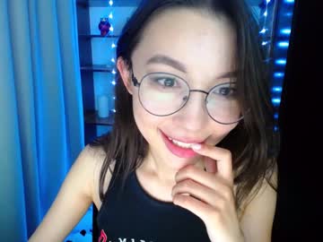 girl Milf & Teen Sex Cam Girls with cozyewithmee