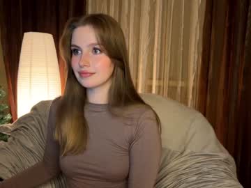 girl
        cute_siberian_girl cam image #3043341
