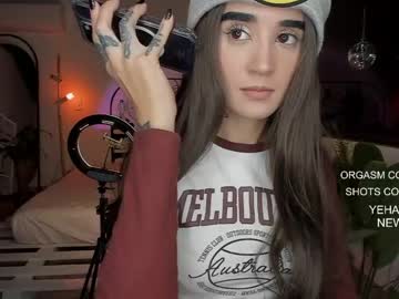 girl
        lonelly_lolly98 cam image #761028