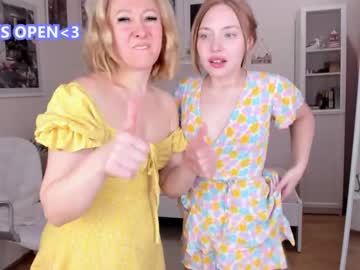 girl
        wehaveatrouble cam image #376524