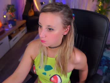 girl
        juicyandthepussyblvd cam image #63596