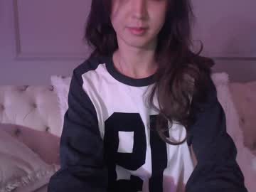 girl
        sarasuo cam image #2158783