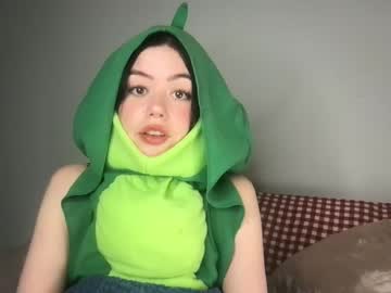 girl
        littlesugarpea cam image #3354306