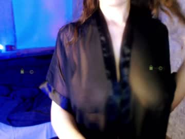 girl
        your_asya cam image #1381925