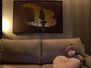 girl
        karrin cam image #2070966