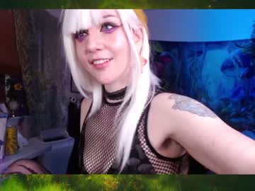 girl
        tricky_nymph cam image #11886