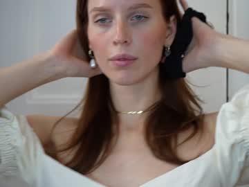 girl
        ellaa91 cam image #166614