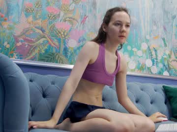 girl
        kriskras__ cam image #1863392