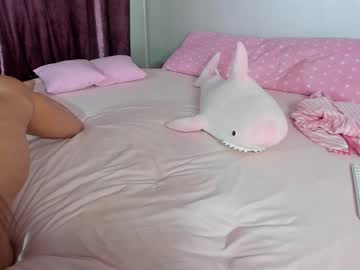 girl
        _mito_69 cam image #647361