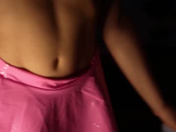 girl
        kittycaitlin cam image #3269271