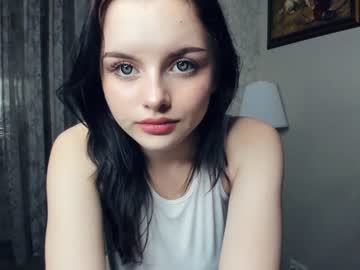 girl
        cute_caprice cam image #1658038