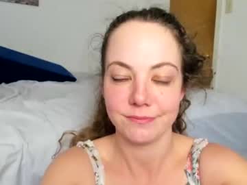 couple Milf & Teen Sex Cam Girls with misskatee69