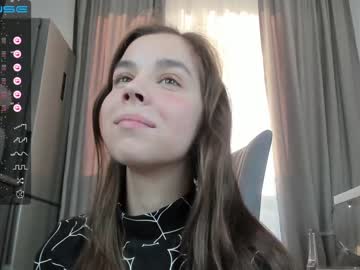 girl
        monika_youthfull cam image #1498964