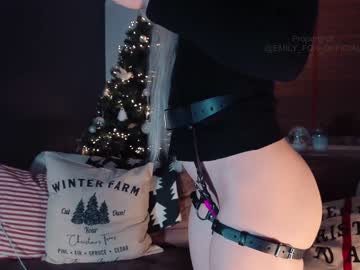 girl
        emily_fox_official cam image #399725