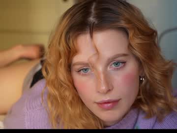 girl
        ellaa91 cam image #3429349