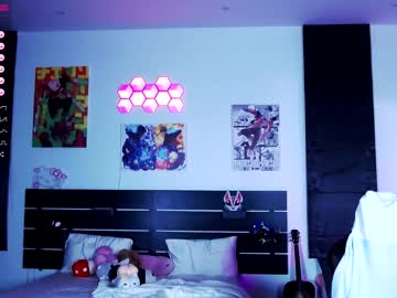 girl
        madnessalise cam image #1764452