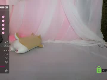 girl
        small_blondee cam image #2078508